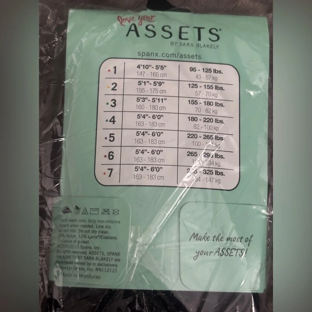 NWT Black Shaping Tights with Textured Wishbone Pattern - Size 4